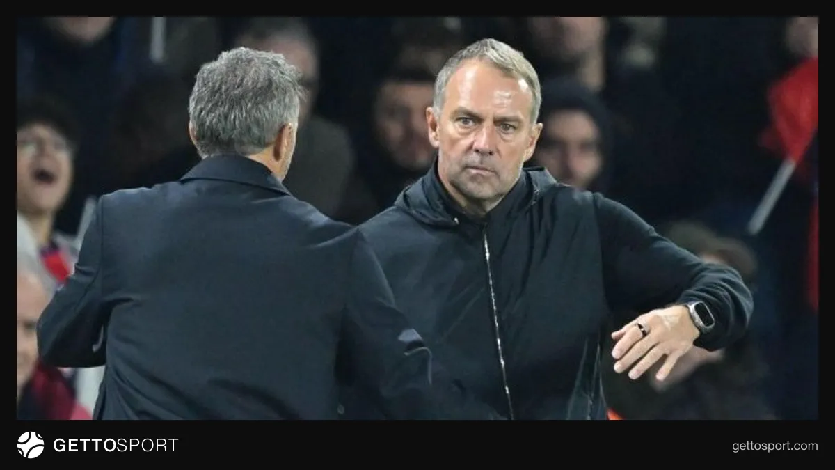 Hansi Flick basın toplantısında PSG mağlubiyeti sonrası konuşurken