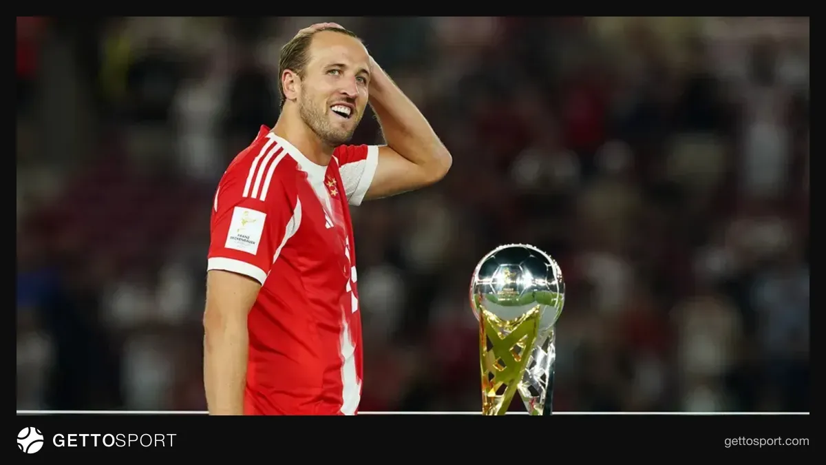 Don Qarber müsahibədə, arxa planda MLS loqosu