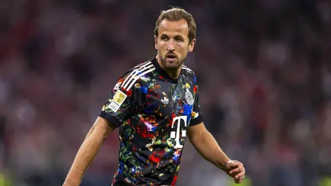 Paul Robinson ve Harry Kane'in fotoğrafları yan yana, Robinson konuşurken