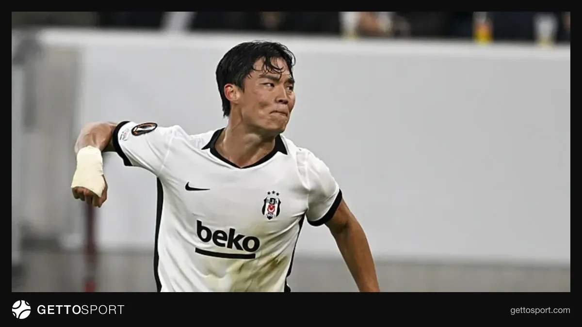 Hyeon-Gyu Oh gol sevincini yaşarken, Beşiktaş formasıyla maç anı