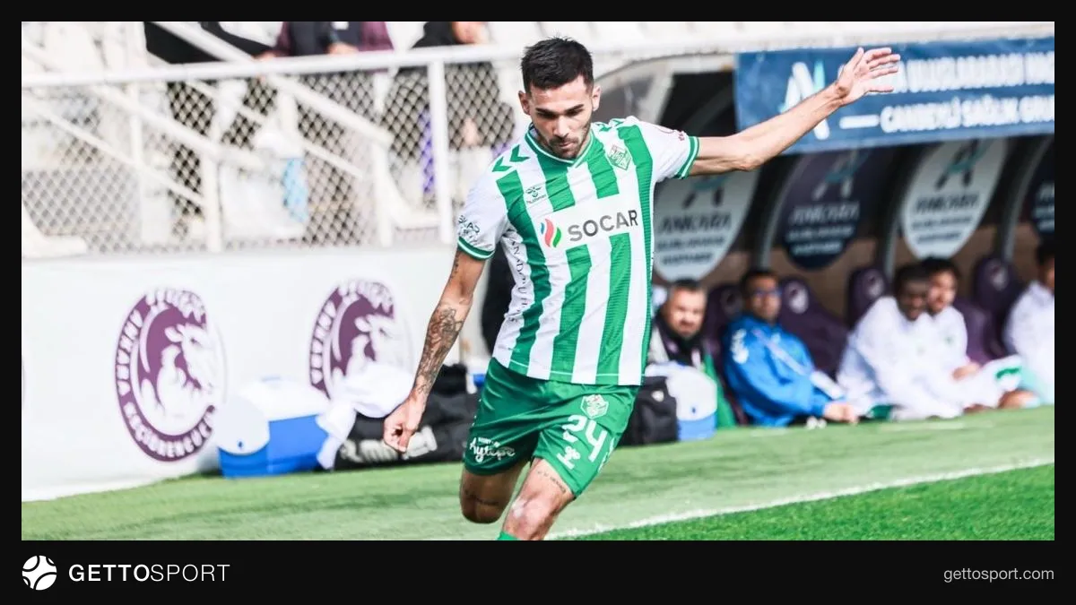 Iğdır FK oyuncuları Aktepe Stadı'nda sevinç yaşarken