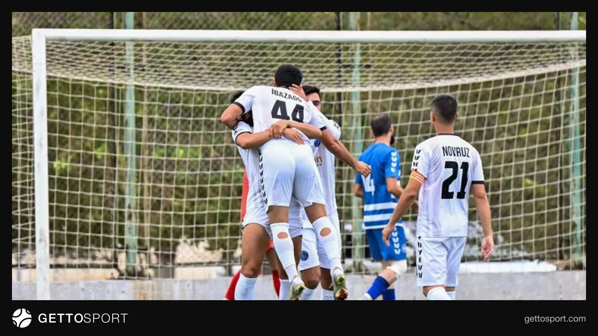 II Liqa oyununda futbolçular qapıya yaxın epizod