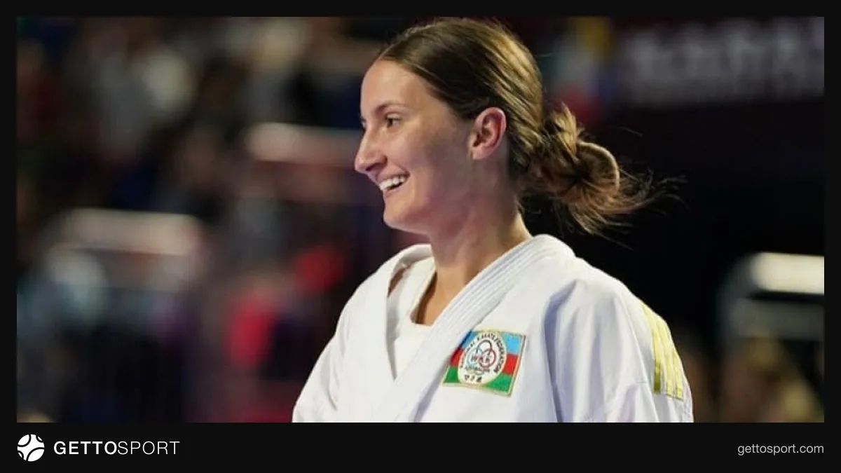 İrina Zaretska medalı ilə yarış meydançasında