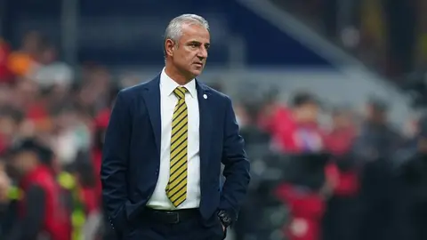 İsmail Kartal ve Fenerbahçe yönetimi Samandıra'da toplantı hâlinde