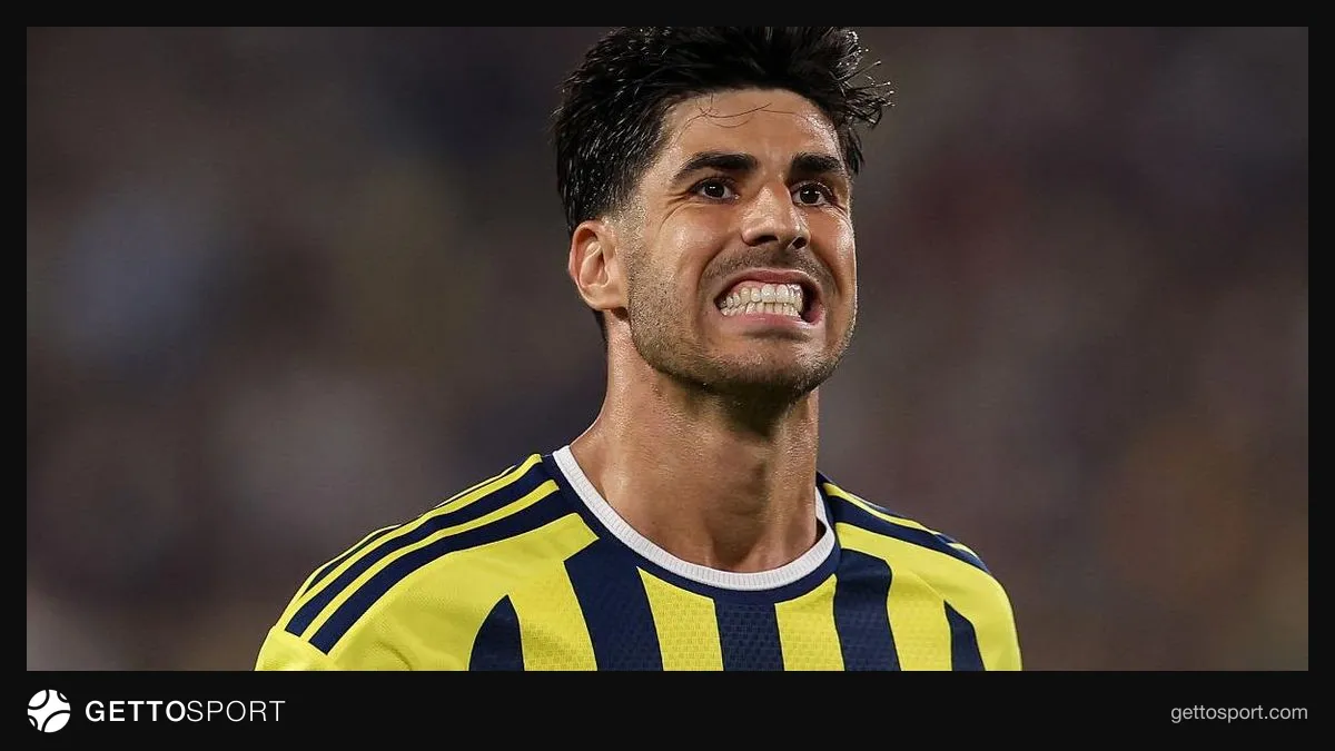 İsmail Kartal ve Marco Asensio konuşurken görüntü