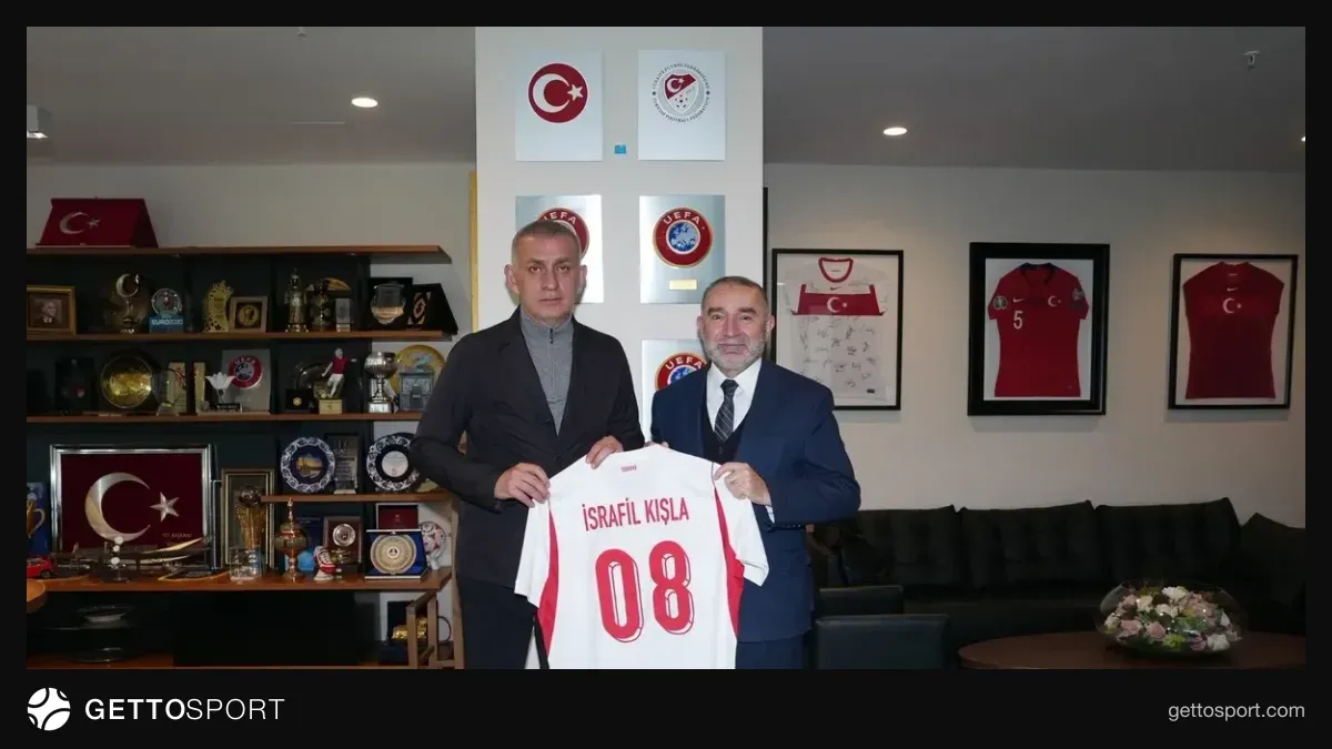 İsrafil Kışla ve İbrahim Ethem Hacıosmanoğlu Riva tesislerinde yan yana