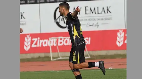 İstanbulspor oyuncularının Ağrı 1970 Spor maçında sevinci