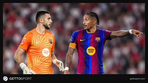 Barcelona antrenmanında Joan Garcia takım idmanına katılırken çekilmiş fotoğrafı