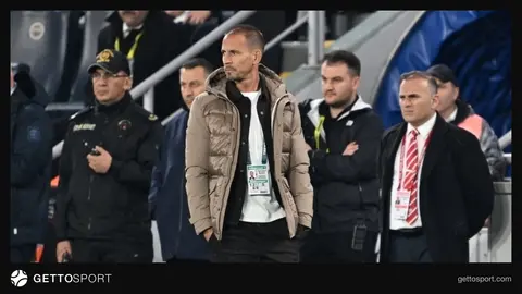 Joao Pereira maç sonrası basın toplantısında konuşurken