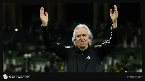 Jorje Jezuş və Kriştiano Ronaldonun milli komanda düşərgəsində müzakirəsi