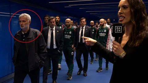 Jose Mourinho Camp Nou tünelinde yürürken bir muhabiri izlerken çekilmiş görüntü