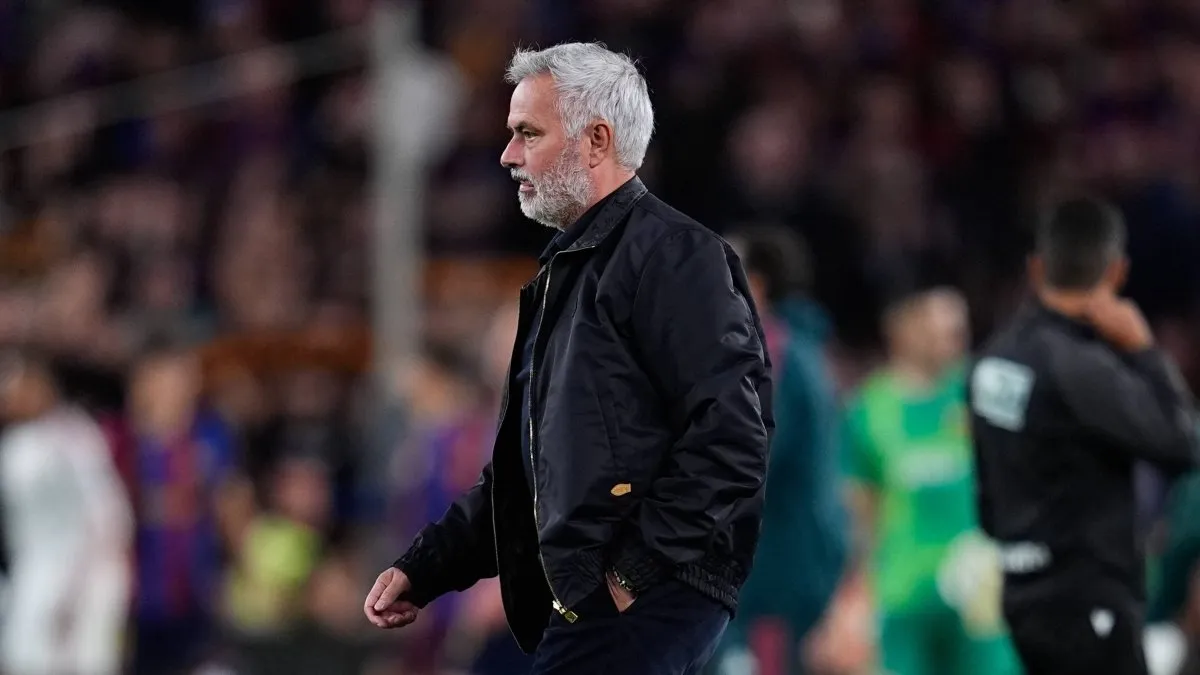 Jose Mourinho El Clasico'da 87. dakikada gol sonrası sevinirken