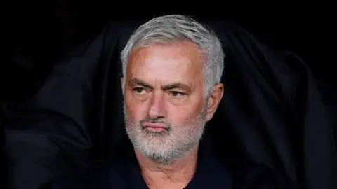 Joze Mourinyo matçdan sonra mətbuat konfransında danışır