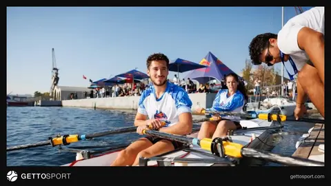 Kadir Has Rowing Team şampiyonluk kutlaması, Haliç kıyısında kürek ekipleri