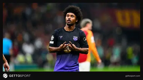 Karim Adeyemi gol sonrası ve sosyal medya paylaşımını hatırlatan bir fotoğraf