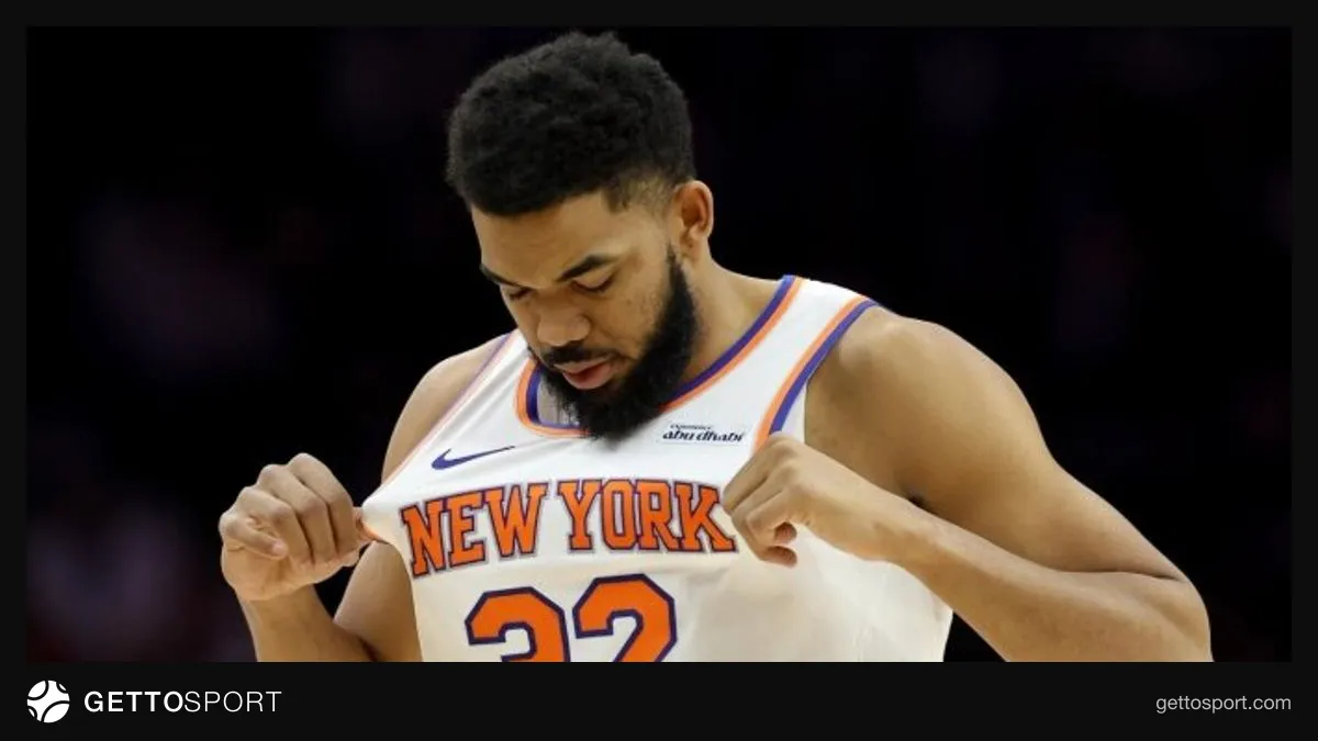 Karl-Anthony Towns basın açıklaması yaparken