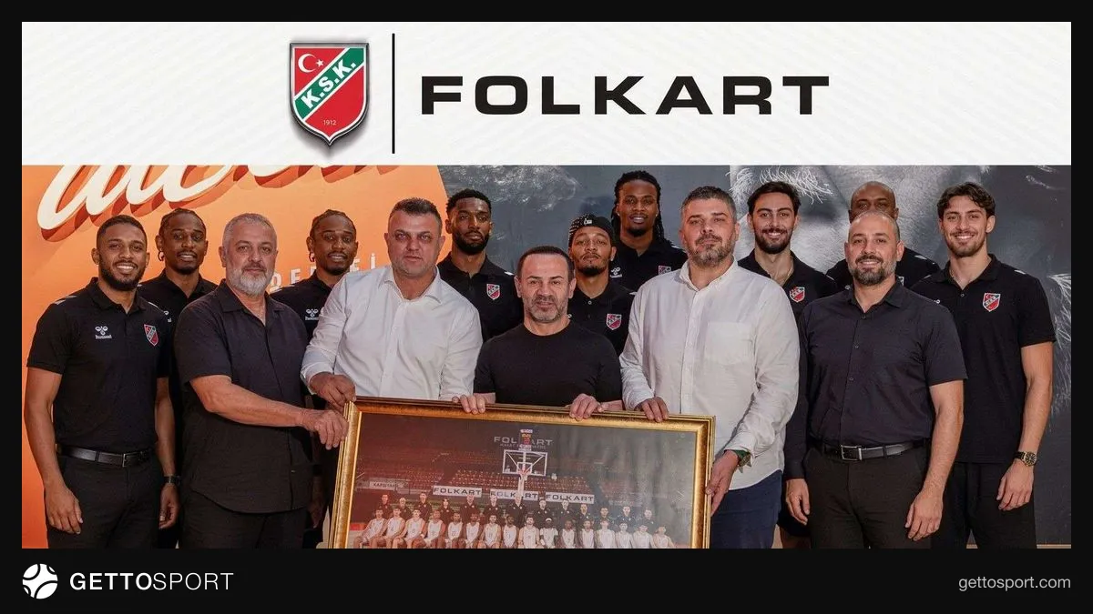 Karşıyaka Spor Kulübü yöneticileri ve Folkart logosu ile destek açıklaması