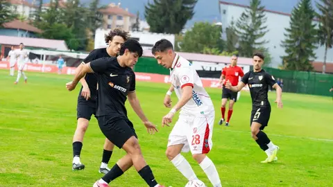 Karşıyaka futbolcuları Bolu deplasmanında sevinç yaşarken