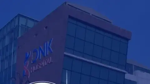 Kəpəz futbol forması və stadionun LED monitorunda DNK İstanbul Hospital loqosu