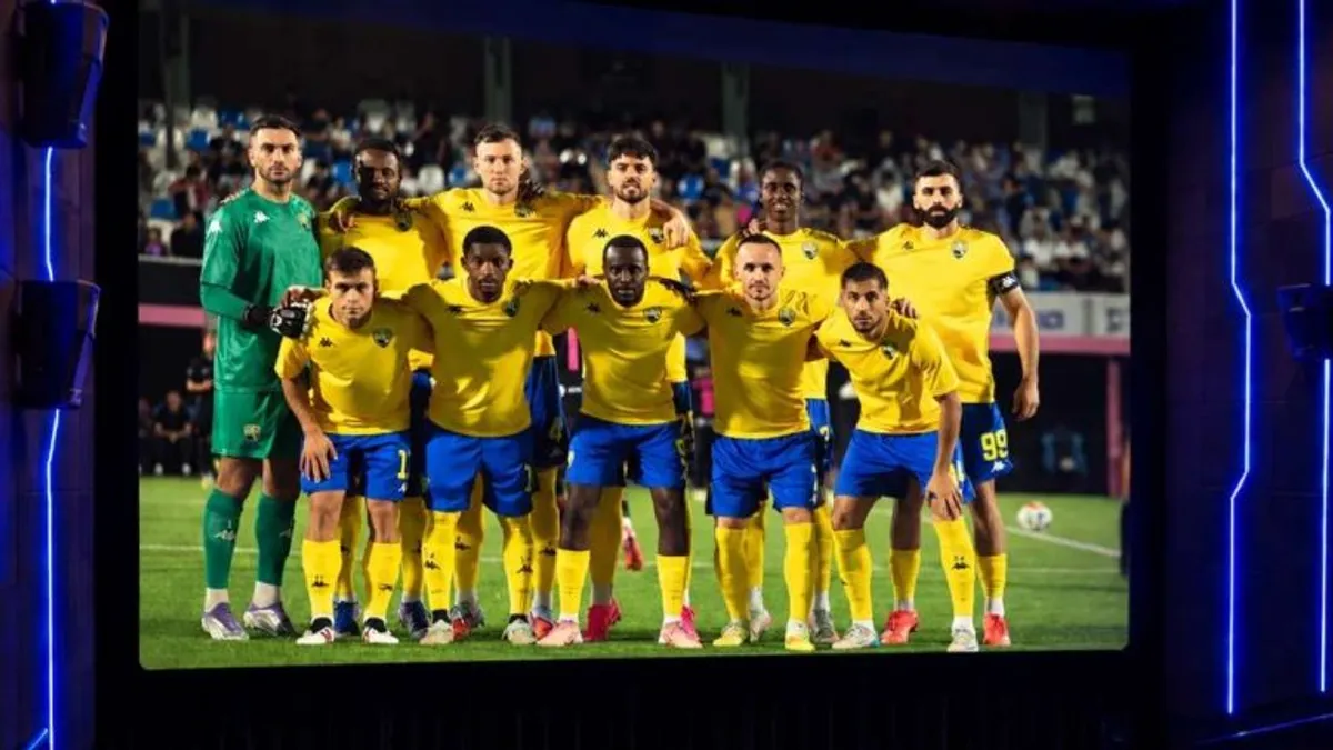 Kəpəz futbolçuları və azarkeşlər Gəncədə stadionda