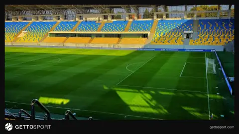 Gəncə şəhər stadionu ətrafında qaranlıq dayanacaq və işıqsız küçə