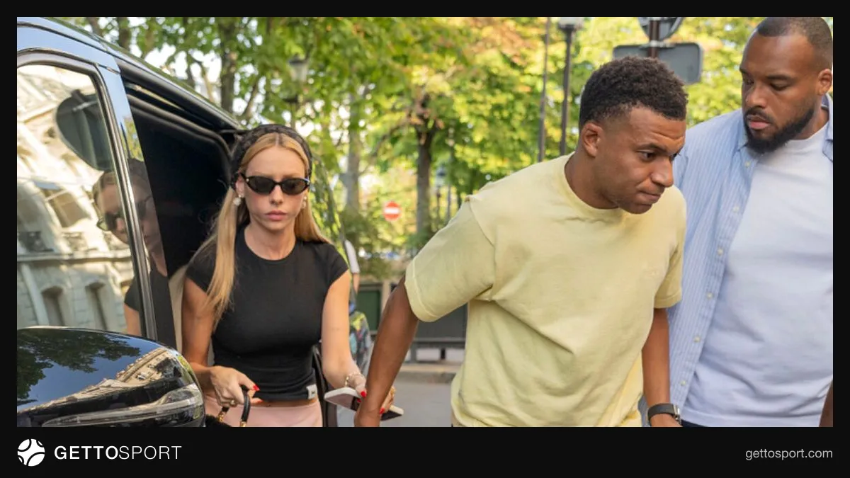 Kilian Mbappe və Ester Exposito Parisdə gecə klubunda görüntü