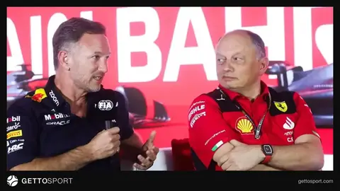 Kristian Horner mətbuat konfransında danışarkən