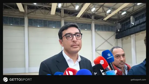 Mingəçevir Kür həndbol komandası oyun zamanı və ya qələbəni qeyd edir