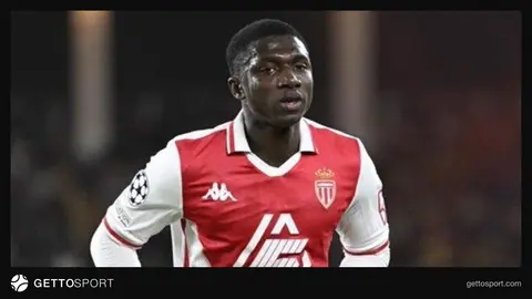 Lamin Kamara Monako forması ilə meydanda
