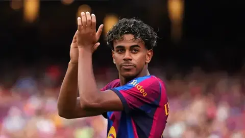 Lamin Yamal topa zərbə vurur, Betis - Barcelona oyunu