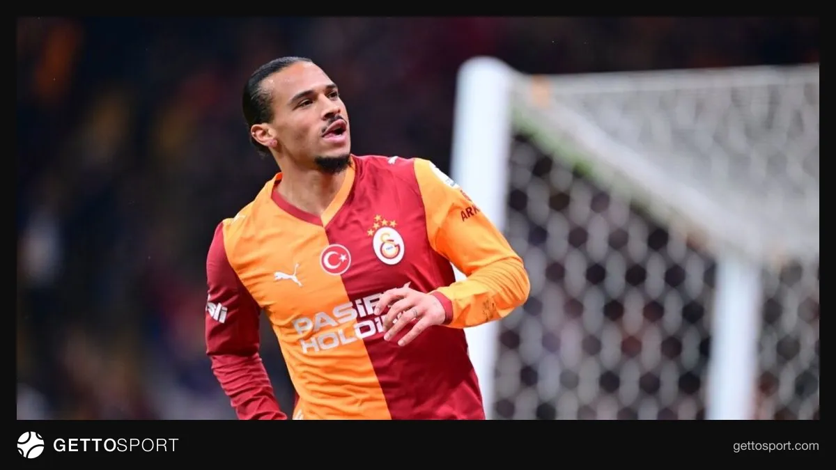 Leroy Sané sosyal medya paylaşımı yaparken, Galatasaray formasıyla