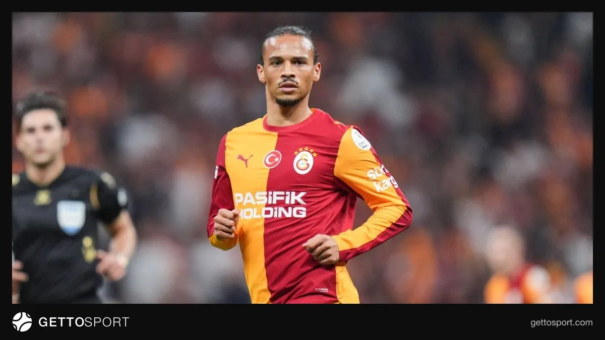 Leroy Sane maçta yedek kulübesinde düşünceli görünürken