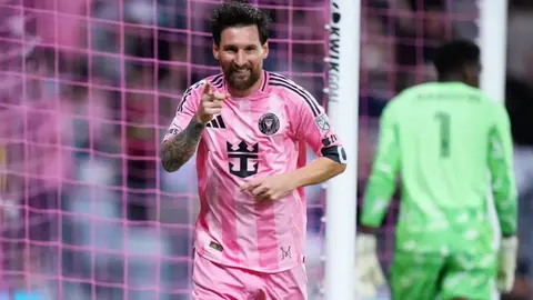 Inter Miami formasıyla gol sevinci yaşayan Lionel Messi maçtan bir kare
