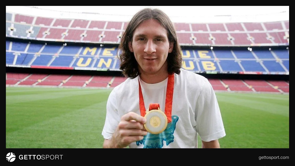 Barcelona-nın sosial şəbəkə paylaşımında Lionel Messi və təbrik mətninin görüntüsü