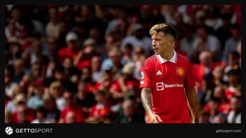 Lisandro Martines məşqlərdə klub rəsmiləri ilə görüşdən sonra