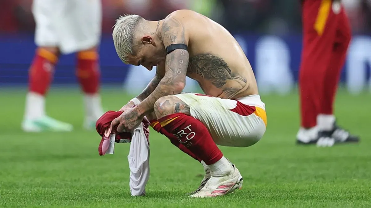 Lucas Torreira bireysel antrenman yaparken