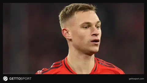 Luis Díaz qol vurarkən və ya sevinərkən çəkilmiş fotoda Bayern forması ilə
