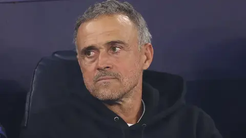 Luis Enrique mətbuat konfransında danışır