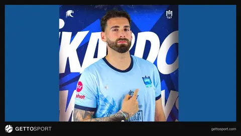 Luis Silvestr və Quima stadionda oyun zamanı