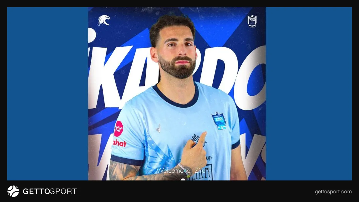 Luis Silvestr və Quima stadionda oyun zamanı