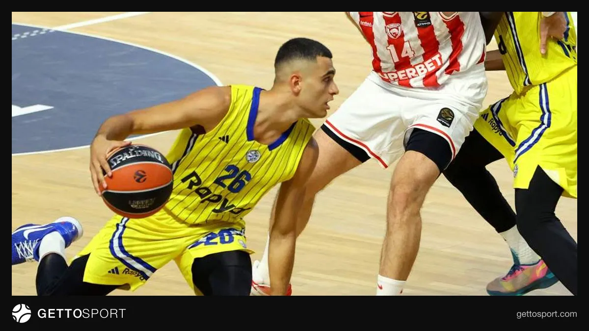 Makkabi komandasının Limassoldakı Spyros Kiprianou arenası