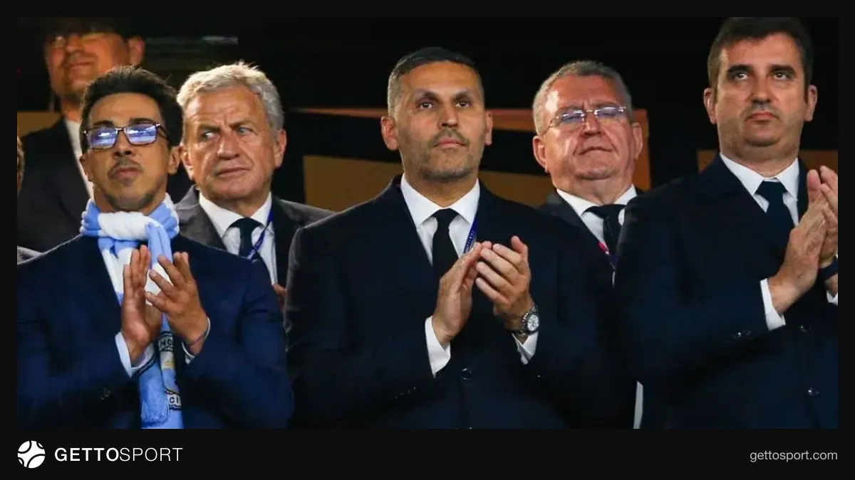 Mançester Siti loqosu və stadion görüntüsü