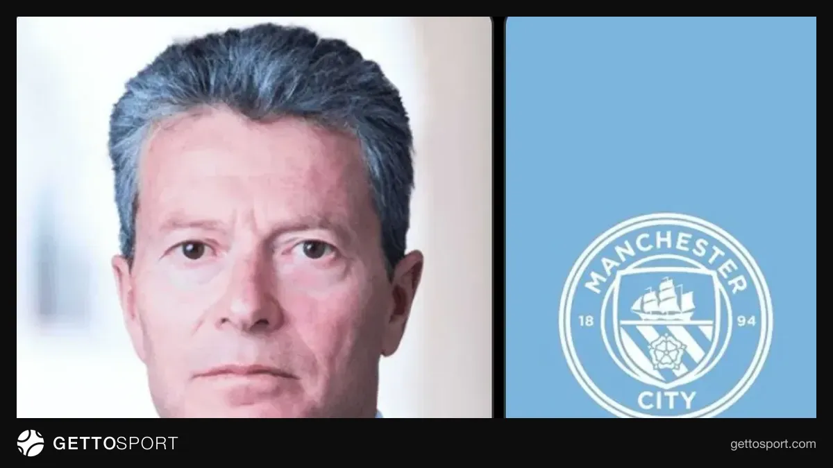 Mark Hovard və Mançester Siti loqosu