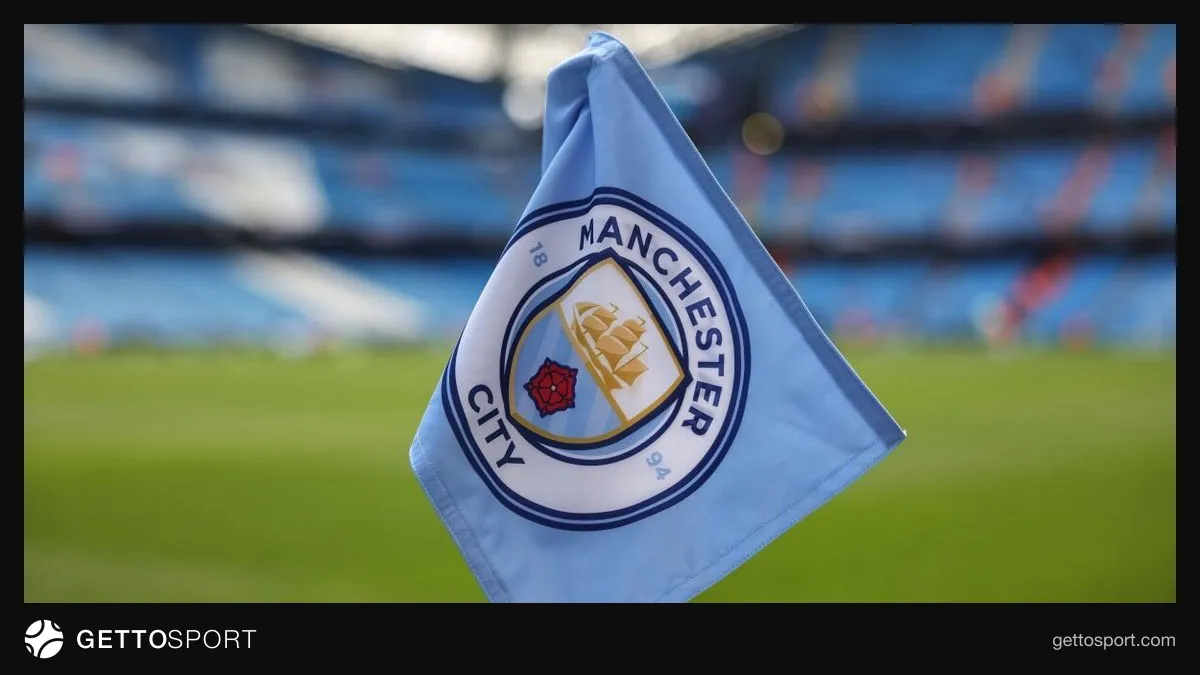 Mahkeme belgeleri ve Manchester City logosu