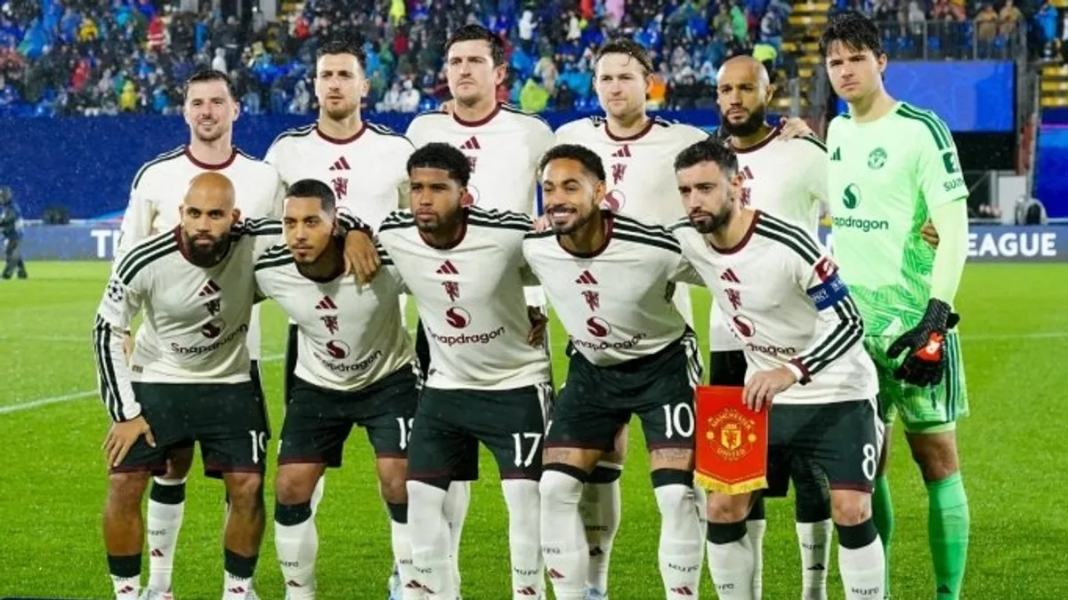 Manchester United soyunma odası ve teknik direktör adaylarıyla ilgili tartışma