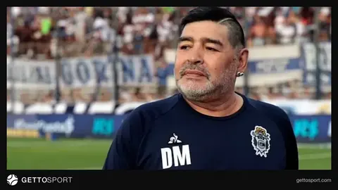 Dieqo Maradona və hüquq sənədləri simvolik şəkil