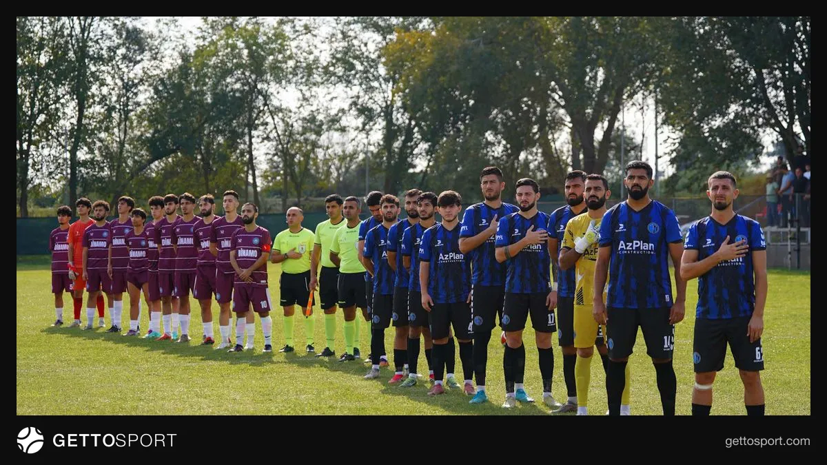 Bulaqlı kəndində yeni tikilmiş futbol stadionu və meydança