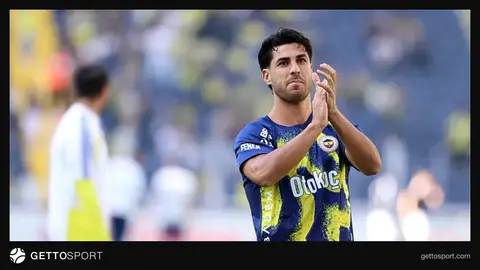 Marco Asensio maçta hamle yaparken, Fenerbahçe formasıyla