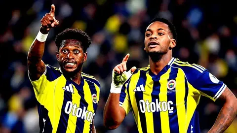Marco Silva basın toplantısında konuşurken