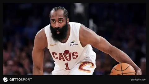 Mario Hezonja ve James Harden antrenmanda konuşurken